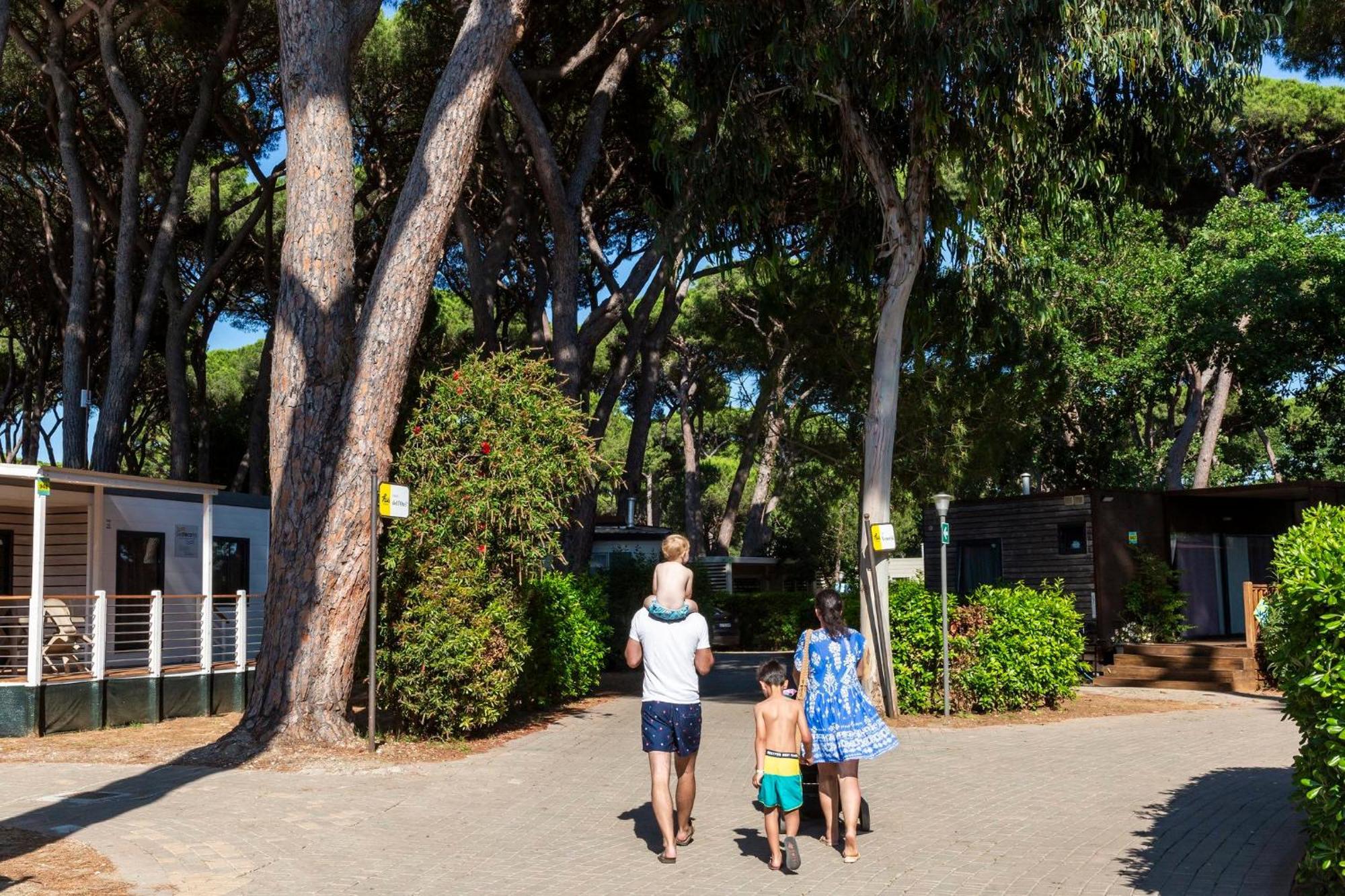 Hu Park Albatros Village サン·ヴィンチェンツォ エクステリア 写真